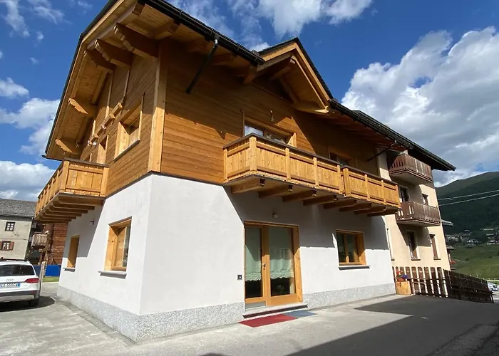 Alaska Charm House
